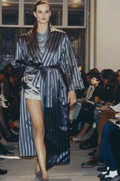 Look 11
